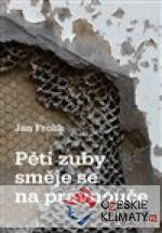 Pěti zuby směje se na pravnouče - książka